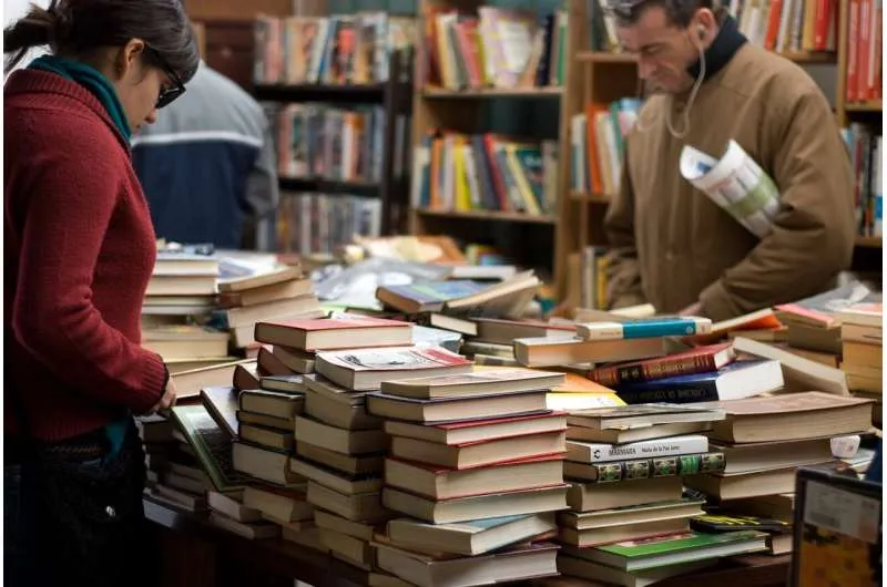 AI угрожает писателям-романистам: страхи и реальность