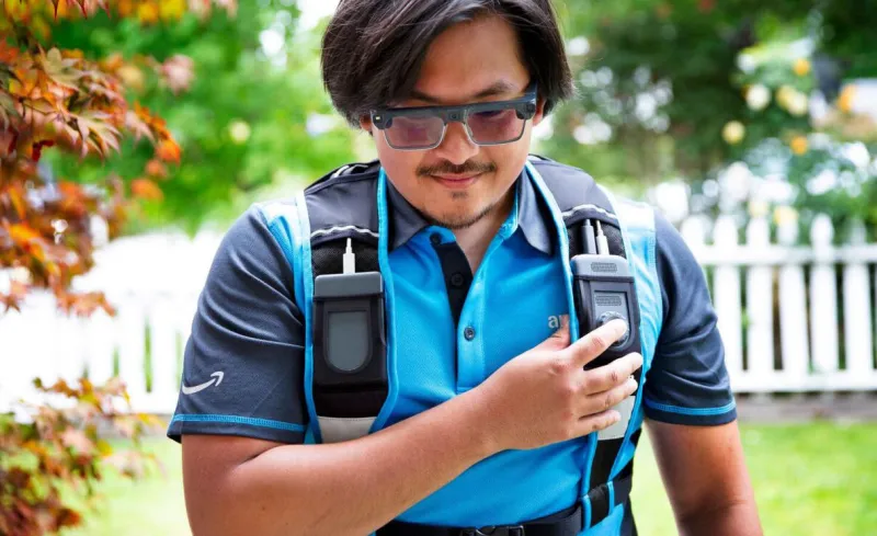 Amazon: умные очки для курьеров с ИИ