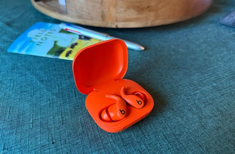 Beats Powerbeats Fit: Обновление дизайна и комфорта