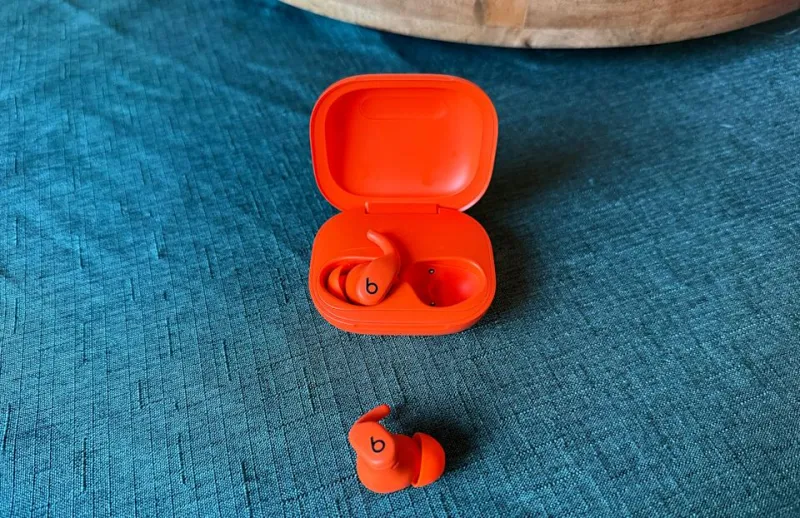 Beats Powerbeats Fit