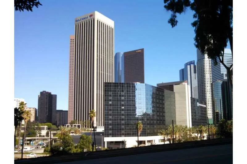 LADWP переводит газовую станцию на водород: спорный шаг