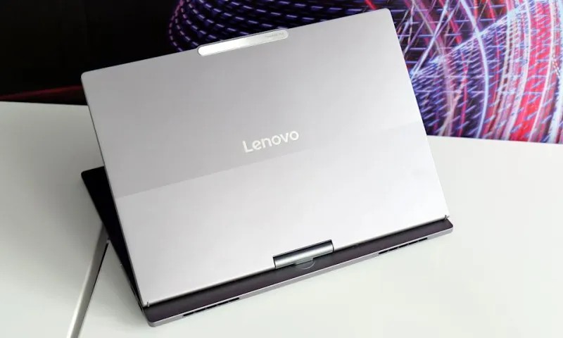 Lenovo ThinkBook Plus Gen 7: ноутбук с моторизованным экраном