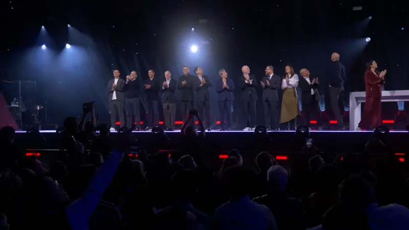 По словам Инфантино, один Чемпионат мира равен 104 Суперкубкам. Раньше было 100, но инфляция сильно повлияла на масштаб.