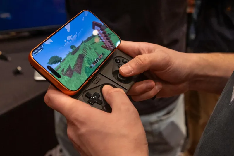 OhSnap MCON: Обзор магнитного Bluetooth-геймпада для смартфонов