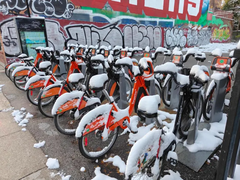 OnePlus 15: Мощный смартфон с огромной батареей