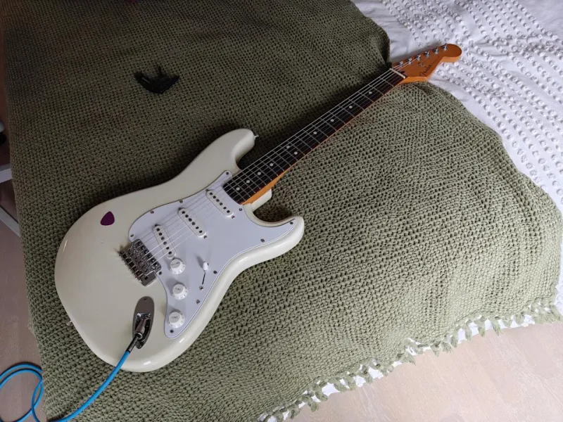 OnePlus 15R доступен в приятном мятном цвете.