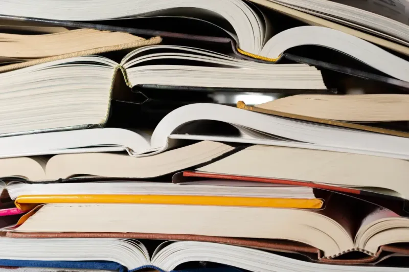 Phictly: Новое приложение для книжных и кино-клубов