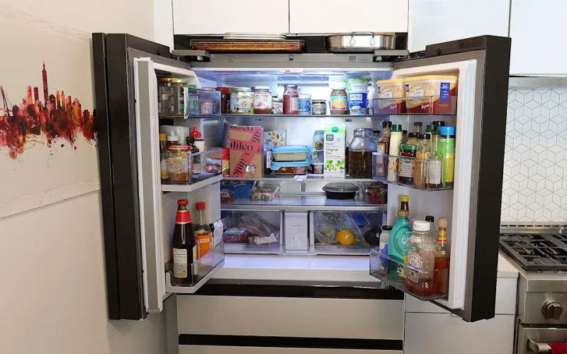 Дополнительный ящик FlexZone идеально подходит для хранения напитков или создания холодильной зоны, доступной детям.