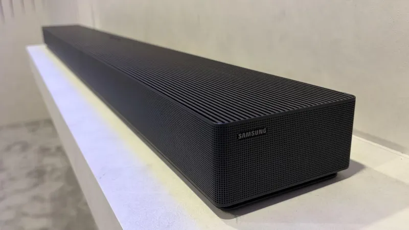 Samsung HW-QS90H: мощный саундбар «все в одном» с системой Quad Bass
