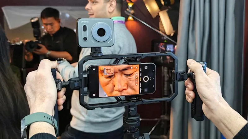 Vivo X300 Ultra выйдет глобально с профессиональными аксессуарами для камеры