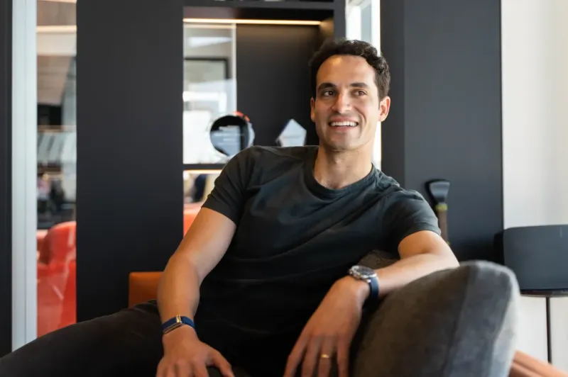 Whoop переходит от спорта к спасению жизней