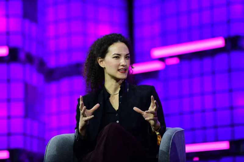 Гендиректор Bluesky покидает пост: изменения в руководстве