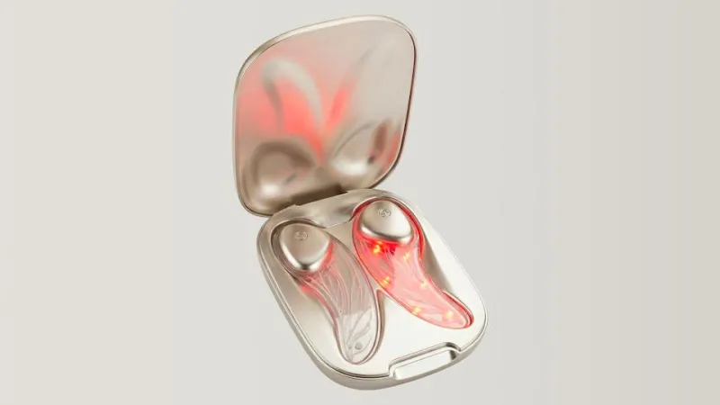 Процесс укладки волос с использованием мультистайлера L'Oréal Light Straight