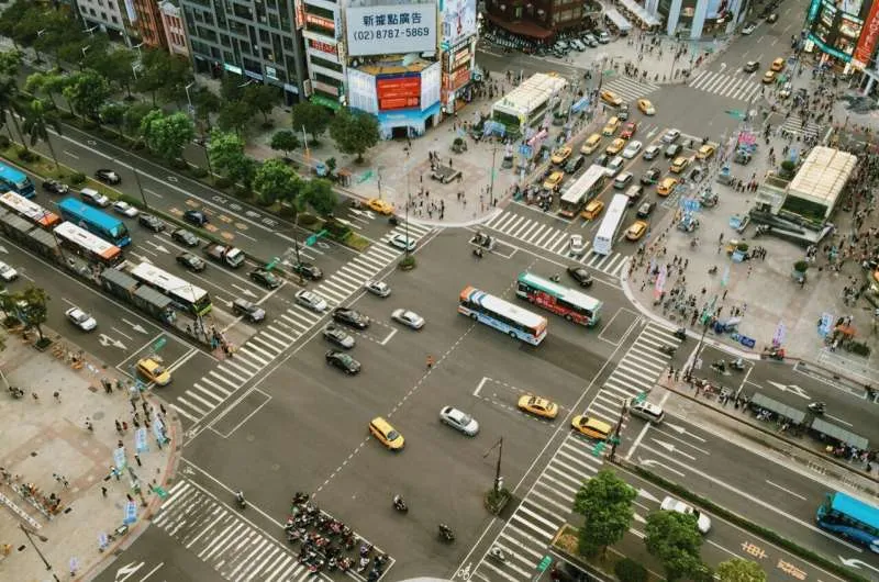 Китайские автобусы под ударом: удаленное отключение и кибербезопасность