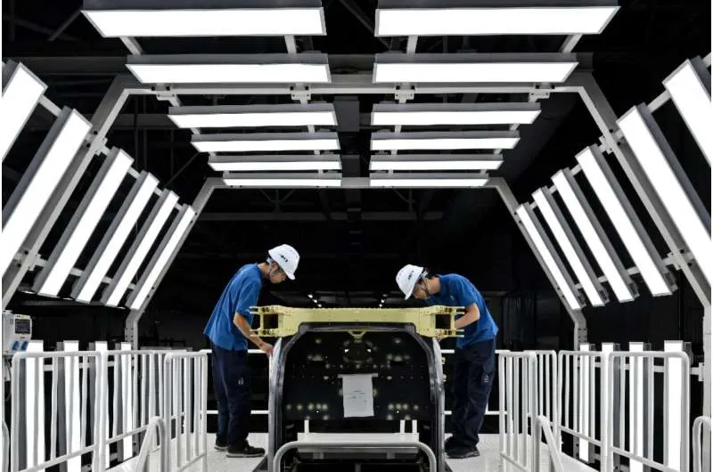 Программа Пекина на следующие пять лет определяет "низковысотную экономику" как стратегическое направление