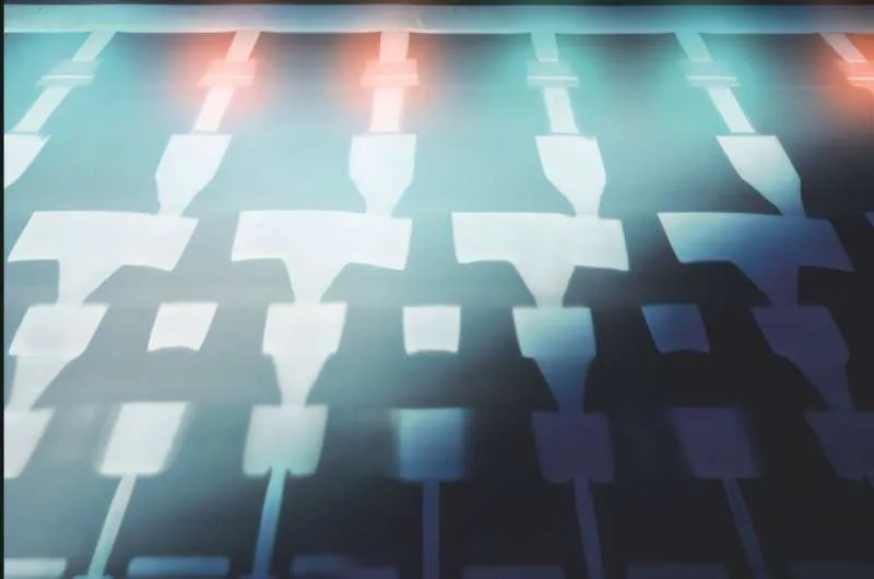 Новая память для ИИ: энергоэффективное обучение