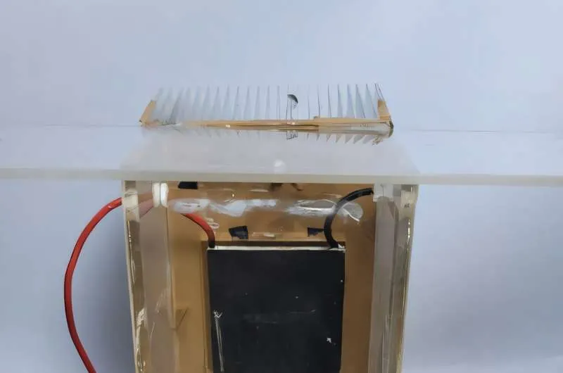 Researchers develop solar-powered desalination system that overcomes widespread salt-clogging barrier