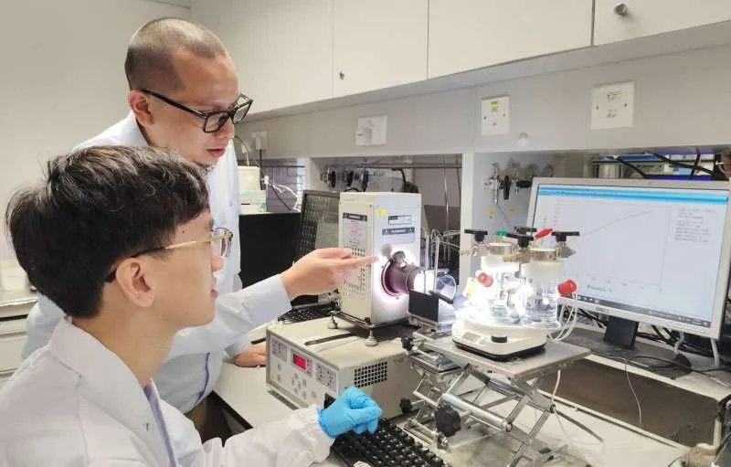 New review reveals path to economically viable solar hydrogen